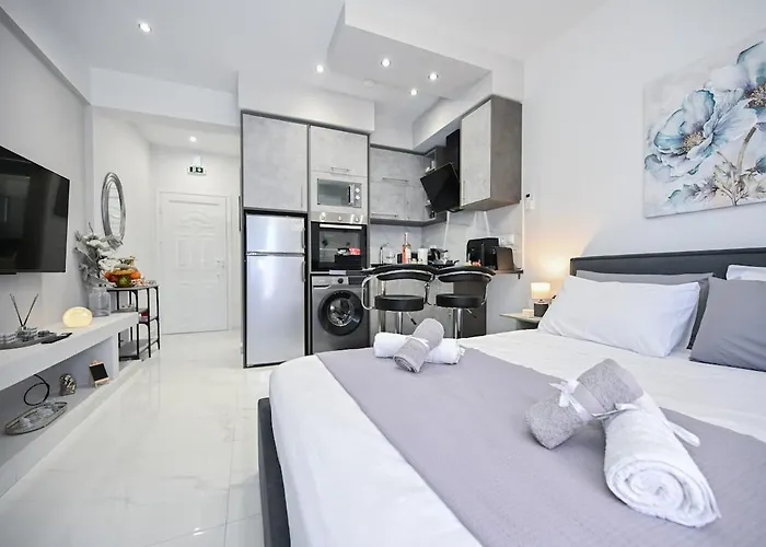 Sea & Joy إياليسوس